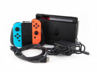 NINTENDO SWITCH V2  + MICRO SD 128GB USADA